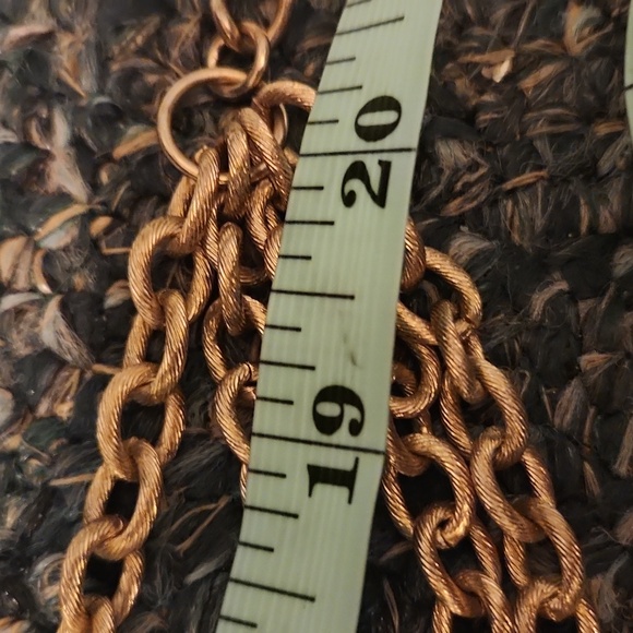 4 strands brushed layered gold toned chains - Picture 4 of 5